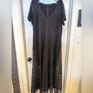 Torrid Black Lacey V-neck Short Sleeve Maxi Dress with Lining Size 20